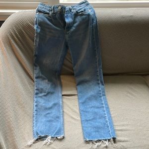Size 27 Paige jeans (Cindy style) **The bottoms are frayed**